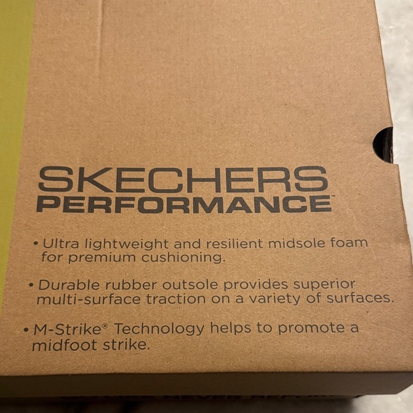 Skechers Men\'s GOrun 7 Running Shoe  US size 10 NWT main image 12